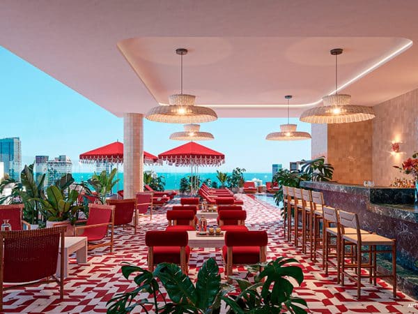 03-Standard-Brickell-Residences-Pool-Lounge