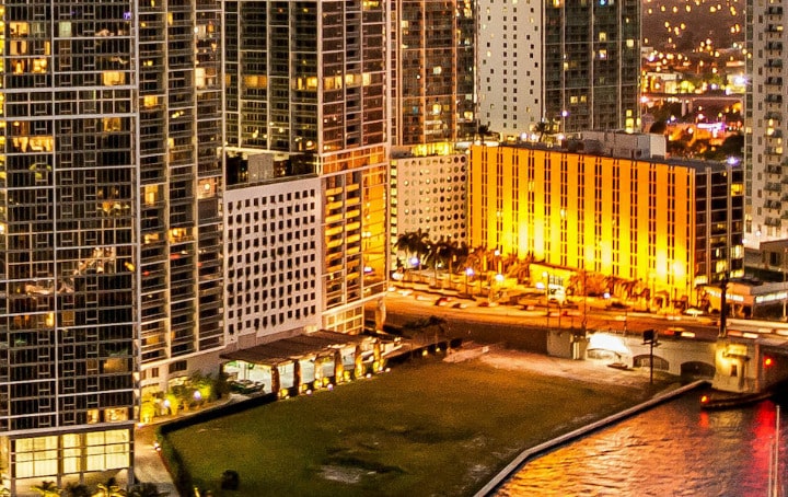 ¿Sabías que el metro cuadrado de oficina en Brickell ya compite con Manhattan?